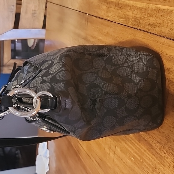 Coach Peyton Signature Crossbody/shoulder Bag - Picture 3 of 16